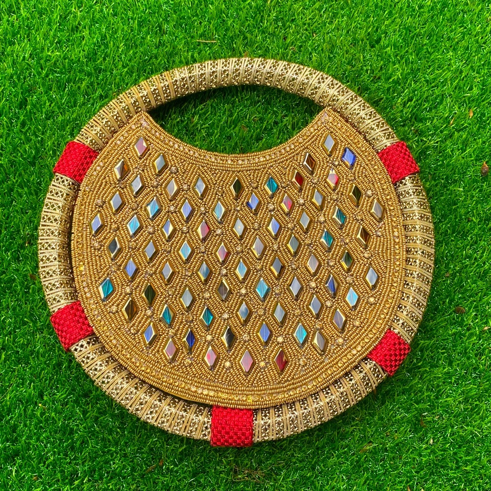 Indian circle clutch